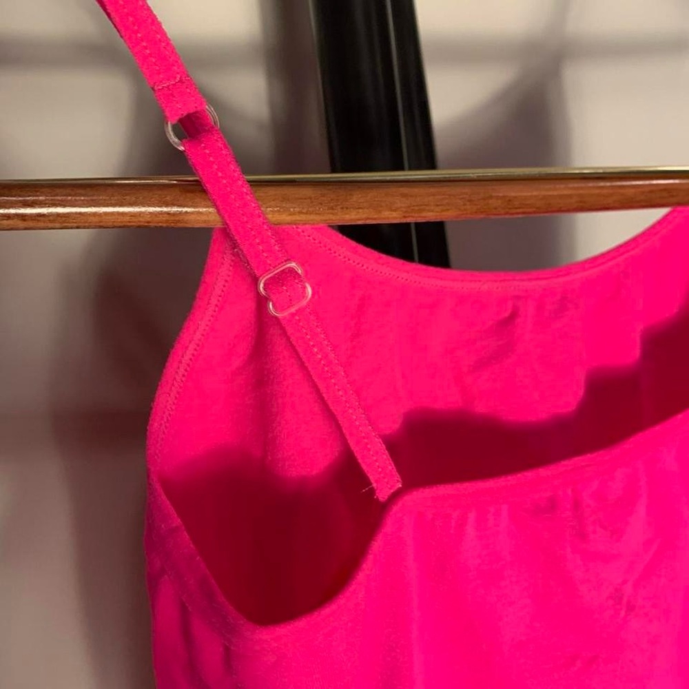 Pink tank top BUNDLE! 🌸 - Picture 8 of 8